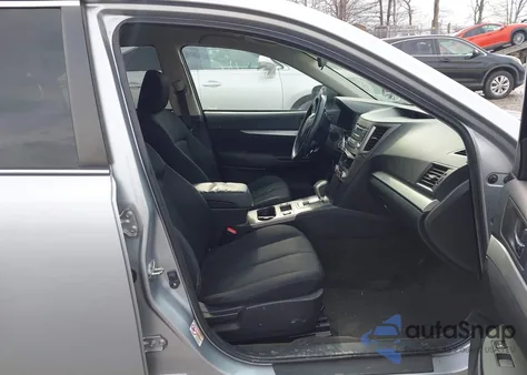 2012 Subaru Outback 2.5I Premium z USA, uszkodzony, nr VIN 4S4BRCCC8C3231264